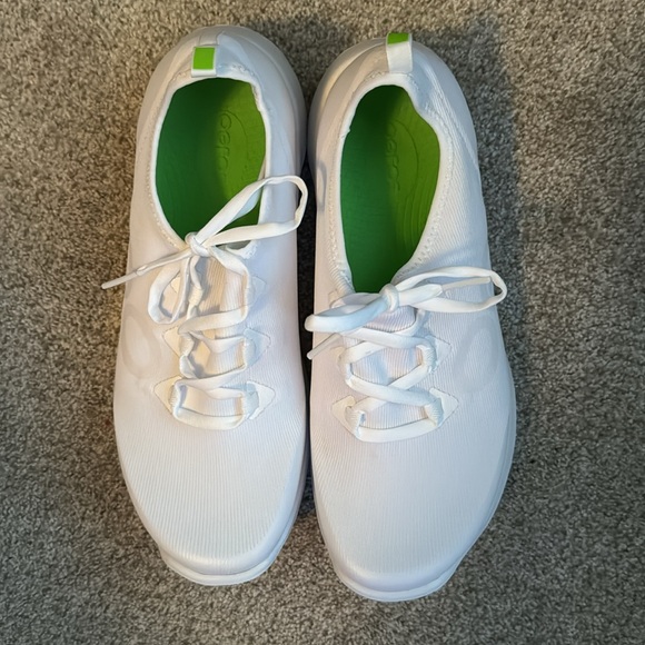 OOFOS White OOmg Sport LS Sneakers - Picture 2 of 4